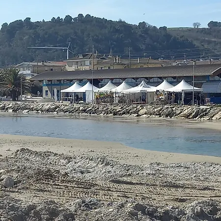 Art And Sea Bed & Breakfast *