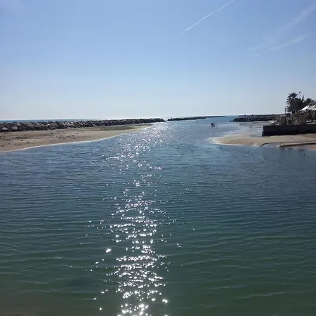 Art And Sea Bed & Breakfast